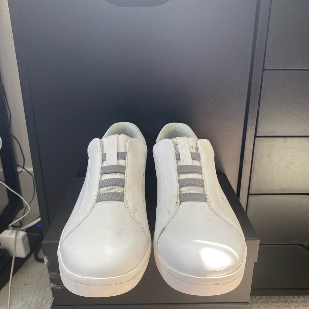 Men’s Kizik slip on shoes